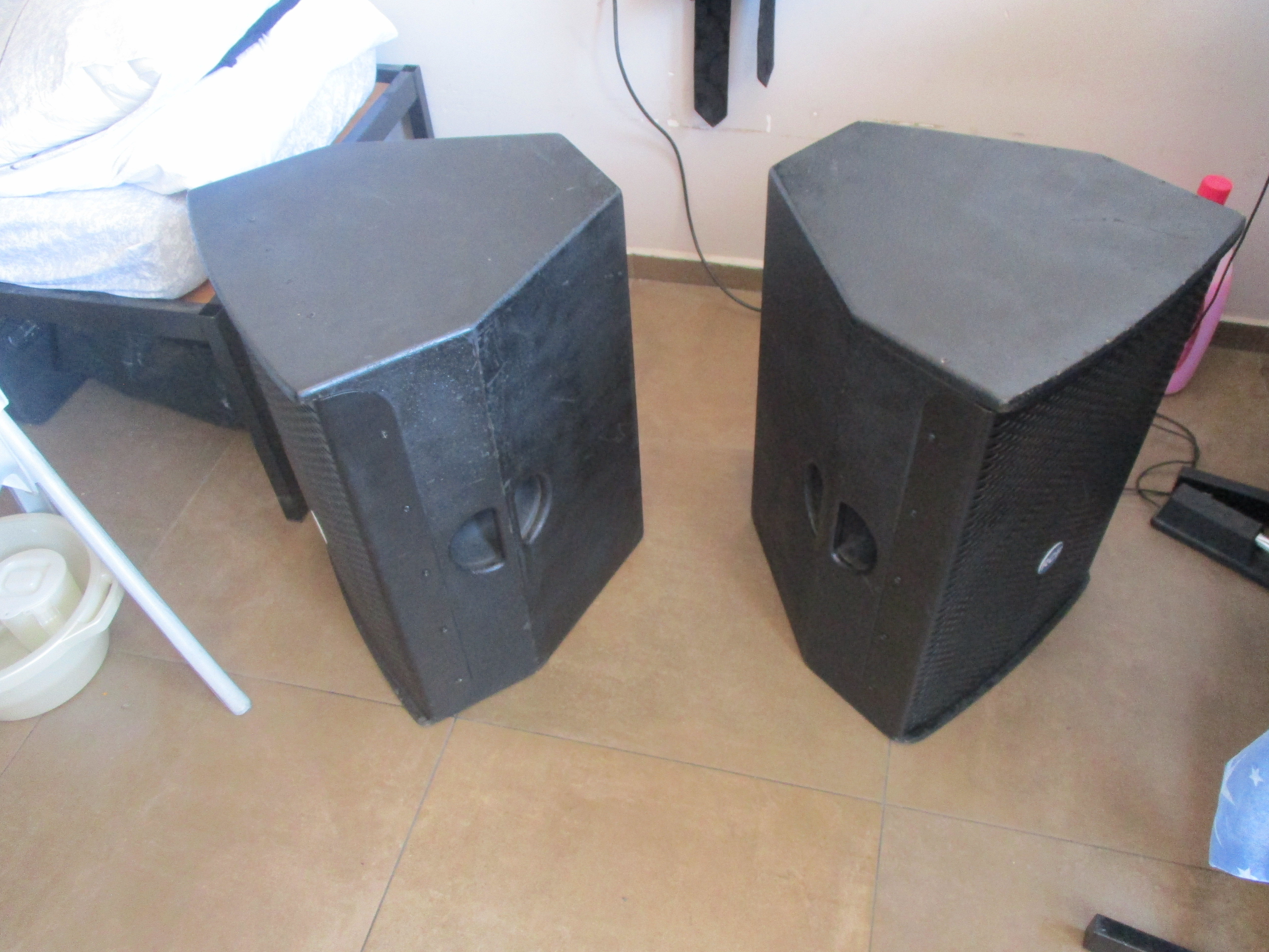 תמונה 2 ,רמקולים RCF  למכירה בירושלים ציוד לדיג'יי ואולפנים  ציוד הגברה