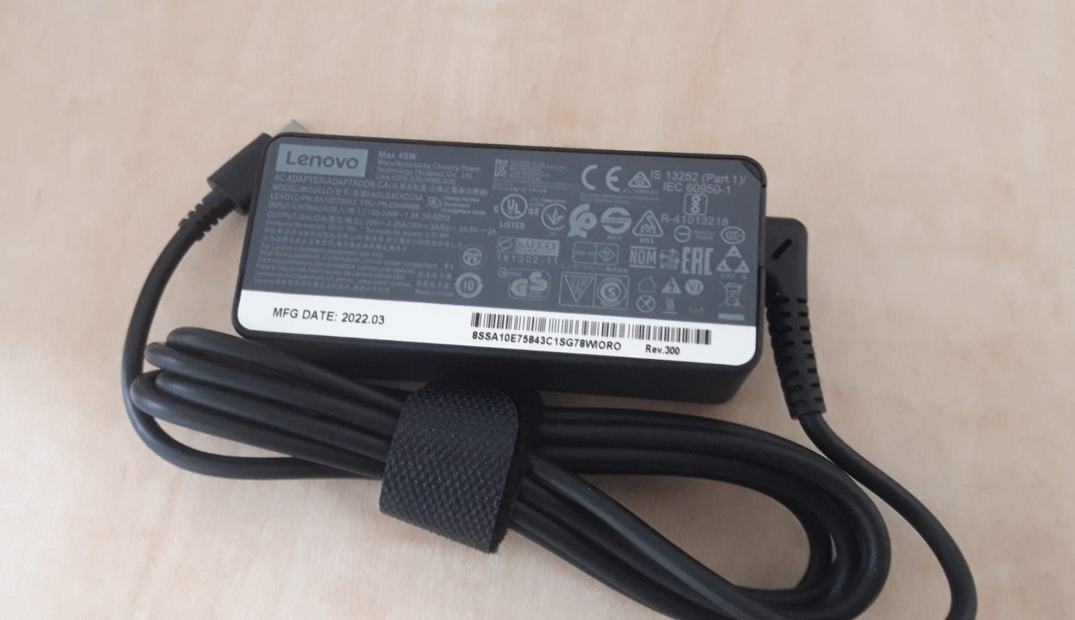 תמונה 1 ,מטען Lenovo Type-C 45w למכירה בקדימה צורן מחשבים וציוד נלווה  אביזרים