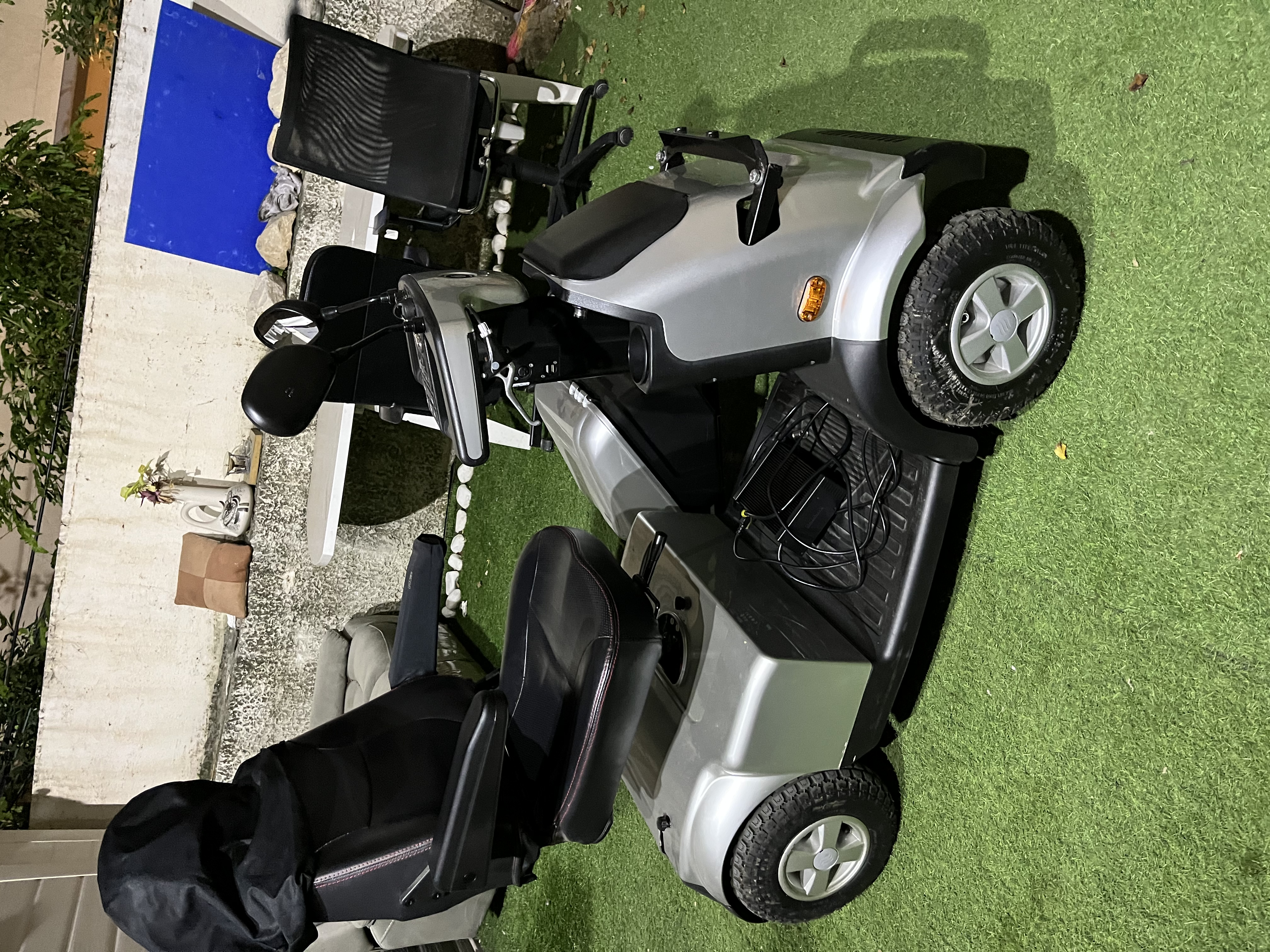 תמונה 3 ,קלנועית אפיקים דגם c4 למכירה ברמת גן ציוד סיעודי/רפואי  קלנועית