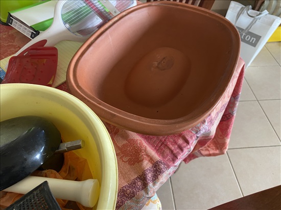 תמונה 2 ,מכונת מיצים תבנית להכנת עוף למכירה בנתניה מוצרי חשמל  ציוד מטבח
