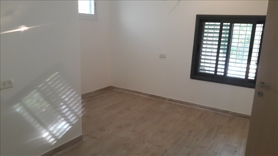 תמונה 4 ,דירה למכירה ברמת רזיאל תכולת דירה  שונות