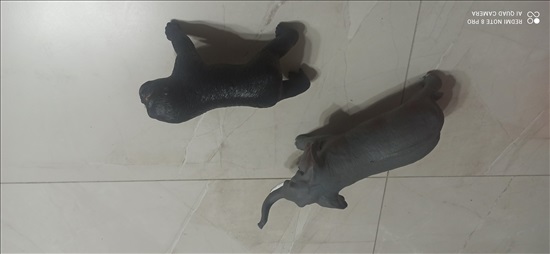 תמונה 1 ,גורילה ופיל גדולים מגומי למכירה ביבנה לתינוק ולילד  משחקים וצעצועים
