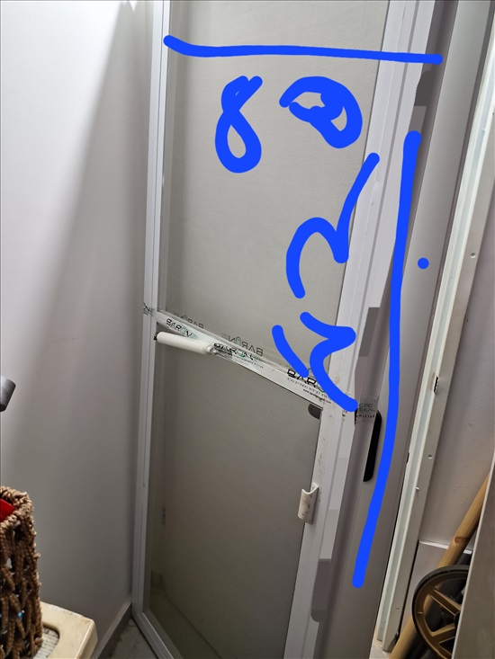 תמונה 2 ,דלת רשת כולל משקוף מאלומניום  למכירה בחדרה לבית  כללי