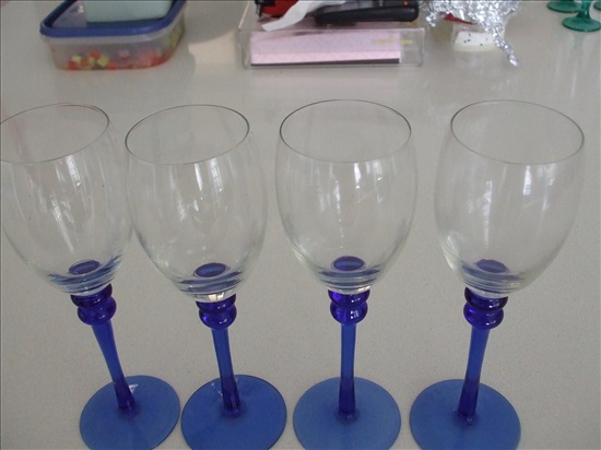 תמונה 1 ,גביעים ליין למכירה בנס ציונה לבית  כלי אוכל