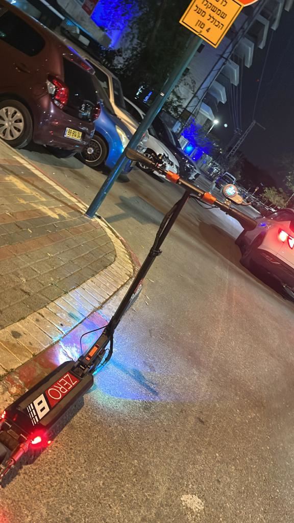 תמונה 1 ,קורקינט חשמלי ZERO דגם Z-8 למכירה בפתח תקווה קורקינטים  קורקינט חשמלי