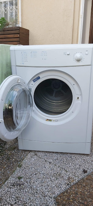 תמונה 3 ,INDESIT 6 KG למכירה בחיפה מוצרי חשמל  מייבש כביסה