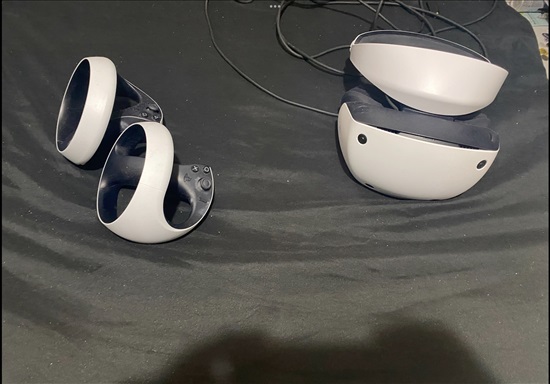 תמונה 2 ,PSVR2 + משטח טעינה  למכירה במודיעין-מכבים-רעות משחקים וקונסולות  אביזרים לקונסולות