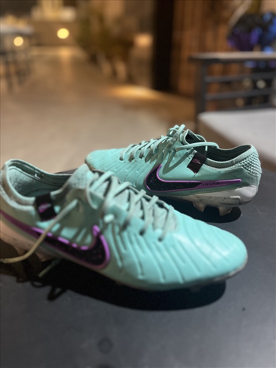 תמונה 2 ,נעלי כדורגל מקצועיות – NIKE TI למכירה בנתיבות ציוד ספורט  ביגוד ונעליים מקצועיות