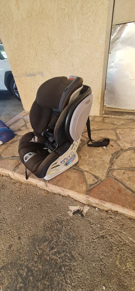 תמונה 3 ,כיסא בטיחות לרכב דגם Britax למכירה בפתח תקווה לתינוק ולילד  כסא לרכב