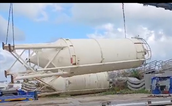 תמונה 1 ,מכלי סילו במגוון גדלים למכירה בתל אביב ציוד לתעשייה  מיכלים וחביות