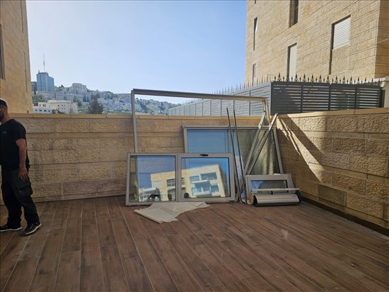 תמונה 1 ,חלונות  למכירה בירושלים ריהוט  אחר