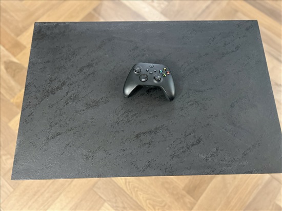 תמונה 2 ,Xbox Series S  למכירה ברעננה משחקים וקונסולות  XBox