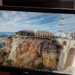 תמונה 1 ,24" Class Full HD LED Monitor  למכירה בתל אביב - יפו מחשבים וציוד נלווה  מסך מחשב