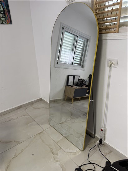 תמונה 1 ,ריהוט למספרה למכירה באשקלון קוסמטיקה וטיפוח  ציוד מקצועי