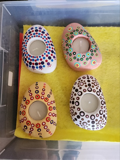 תמונה 8 ,מלט לבן עם מנדלות יצירות מקורי למכירה בפתח תקווה אומנות  אומנות שימושית
