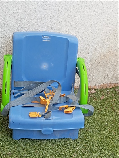 תמונה 1 ,מושב הגבהה לתינוק, עם כל הרצוע למכירה בחיפה לתינוק ולילד  כסא לאוכל