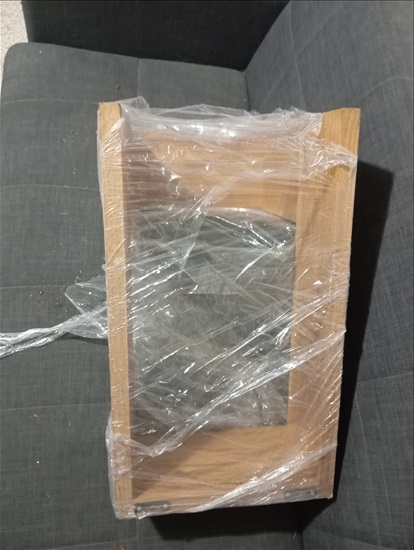 תמונה 2 ,מדף יפה, לפינה! מדף עץ גושני למכירה בחיפה ריהוט  מדפים