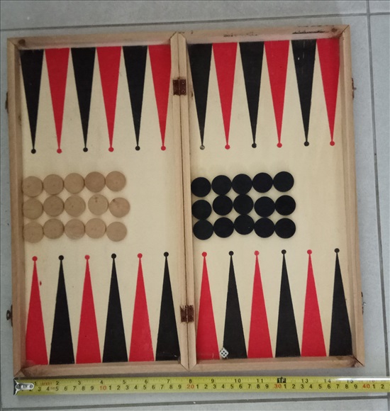 תמונה 1 ,לוח ששבש עץ 40 ס"מ עם כל הכלים למכירה בהרצליה משחקים וקונסולות  אחר