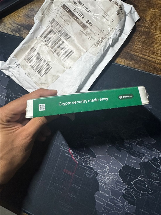 תמונה 2 ,Trezor Safe 3 למכירה בתל אביב מחשבים וציוד נלווה  אחר