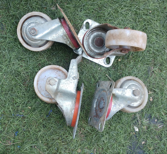 תמונה 1 ,גלגלים לעגלות למכירה בהוד השרון ריהוט  אחר
