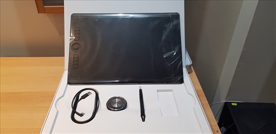 תמונה 4 ,לוח גרפי Wacom intuos pro L למכירה בחיפה מחשבים וציוד נלווה  שונות