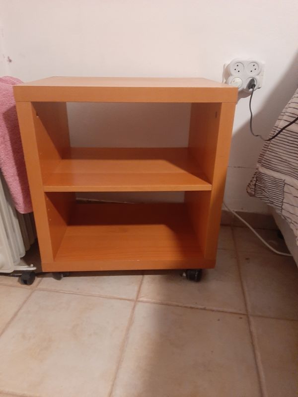 תמונה 1 ,שידה, ו3 כסאות למכירה בירושלים ריהוט  שונות