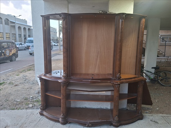 תמונה 1 ,מזנון איטלקי למכירה בכפר חבד ריהוט  מזנון/ ויטרינה