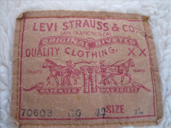 תמונה 2 ,LEVIS ז'קט 70603 של לויס  מבוד למכירה בKiriyat-Motskin ביגוד ואביזרים  מעילים וג'קטים