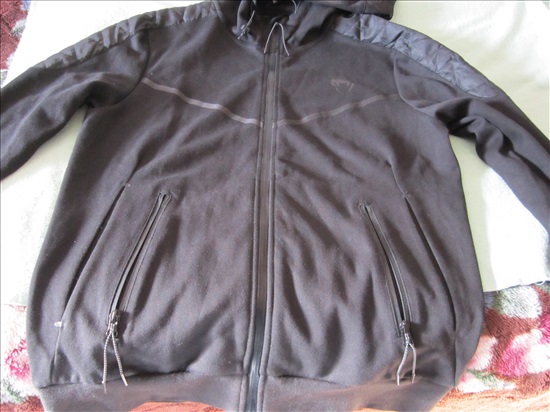 תמונה 2 ,VENUM jacket מעיל הקפוצ'ון למכירה בKiriyat-Motskin ביגוד ואביזרים  מעילים וג'קטים