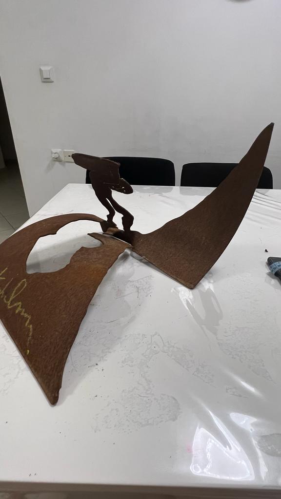 תמונה 5 ,מנשה קדישמן  למכירה בחולון אומנות  פסלים