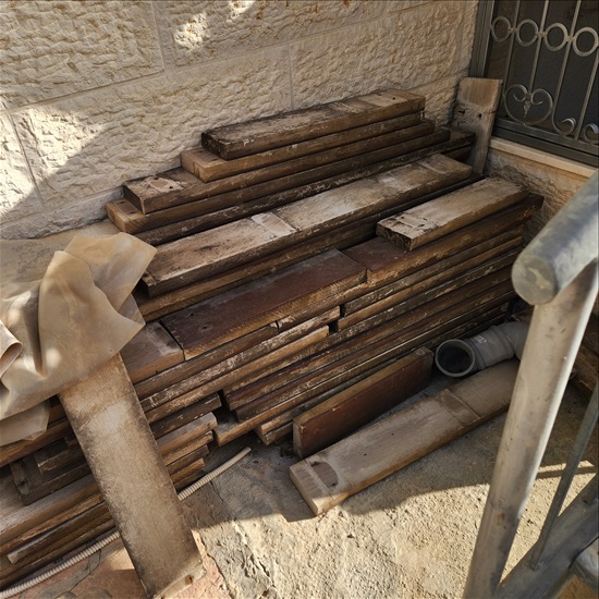 תמונה 1 ,עץ איפאה למכירה בבית שמש ריהוט  שונות