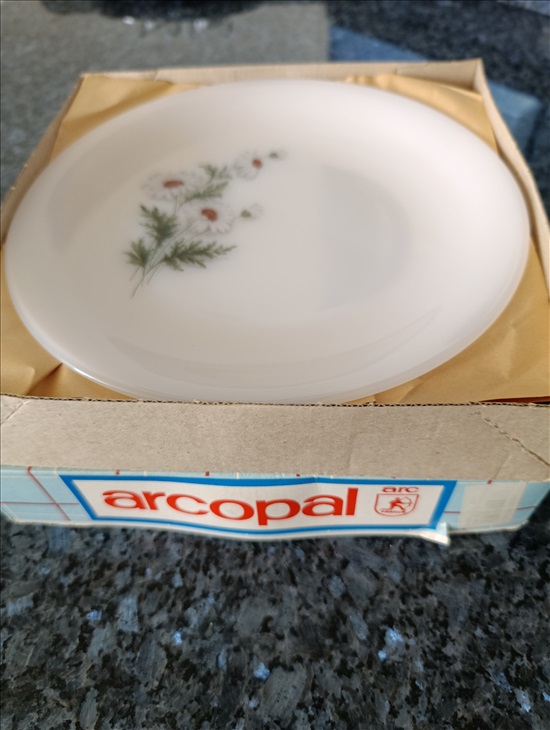 תמונה 2 ,סט כלי אוכל מסוג ARCOPAL  למכירה בלוד כלי מטבח  שונות