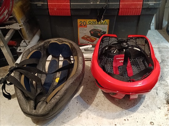 תמונה 1 ,2 קסדות אופנים  למכירה בנשר אופניים  קסדות