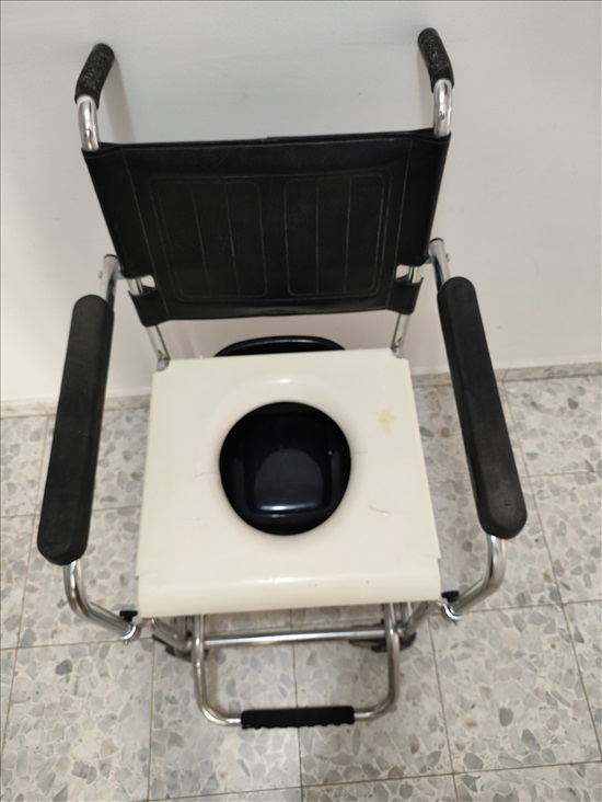 תמונה 4 ,כיסא רחצה עם סיר  למכירה בפתחיה ציוד סיעודי/רפואי  כסא גלגלים