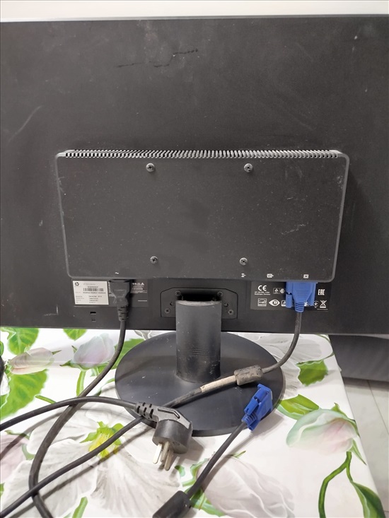תמונה 3 ,מסך HP למחשב למכירה בטירת כרמל מחשבים וציוד נלווה  מסך מחשב