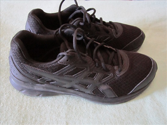 תמונה 1 ,נעלי ספורט  ASICS. למכירה בקרית מוצקין ביגוד ואביזרים  נעלי ספורט