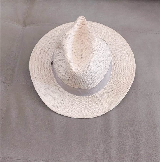 תמונה 1 ,כובע קש H&M אופנתי לנשים למכירה בהרצליה ביגוד ואביזרים  כובעים ומגבעות