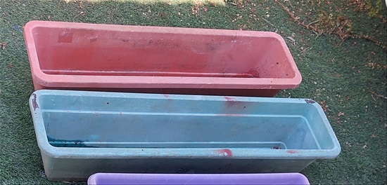 תמונה 2 ,אדניות פלסטיק במידות וצבעים שו למכירה בהוד השרון לבית  חפצי נוי