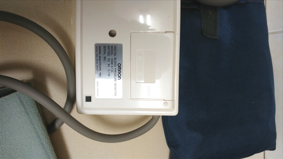 תמונה 2 ,מכשיר ביתי למדידת לחץ דם Omron למכירה בהרצליה לבית  אחר