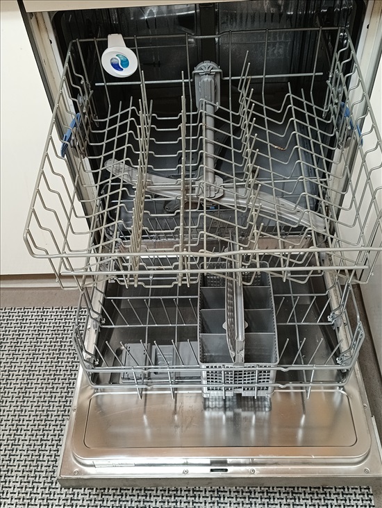 תמונה 3 ,מדיח כלים חצי אינטגרלי  קונסטר למכירה בנשר מוצרי חשמל  מדיח כלים