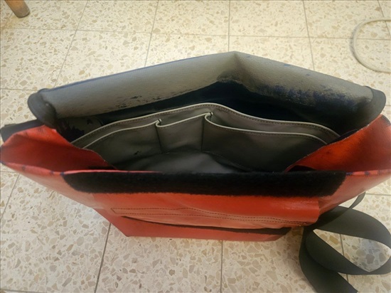 תמונה 5 ,תיק מחומרים ממוחזרים Freitag למכירה בפרדס חנה-כרכור ביגוד ואביזרים  תיקים