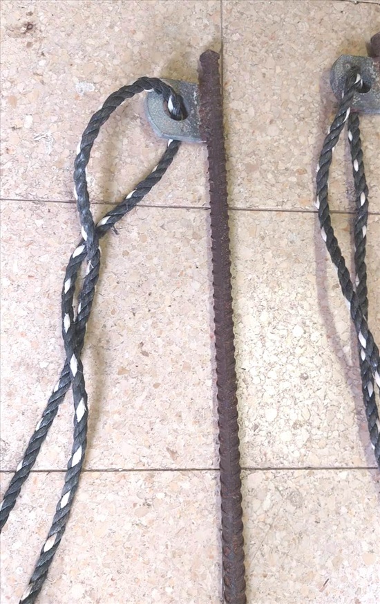 תמונה 4 ,8 יתדות ענקיים לאוהל או ציליה למכירה בהוד השרון קמפינג ונופש  אוהלים
