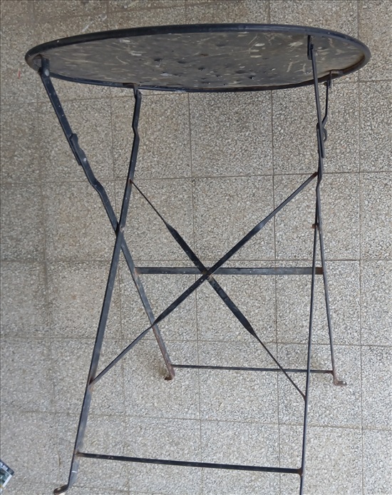תמונה 7 ,שולחן אוכל עגול מתקפל, מתכת למכירה בחיפה לגינה  ריהוט לגינה