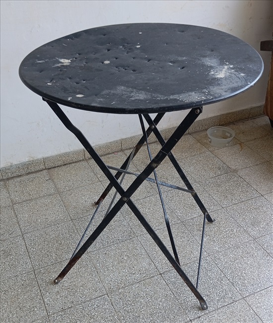 תמונה 1 ,שולחן אוכל עגול מתקפל, מתכת למכירה בחיפה לגינה  ריהוט לגינה