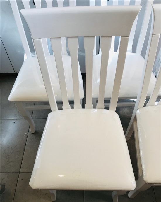 תמונה 2 ,5 כיסאות עץ פינת אוכל למכירה בTel Aviv ריהוט  כיסאות