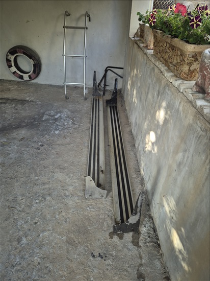 תמונה 4 ,סולם אחורי לספארי ומדרגות צד.ו למכירה בדבוריה שונות  שונות