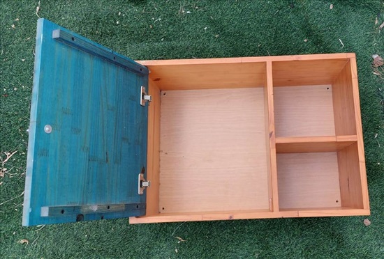 תמונה 1 ,ארונית עץ מלא 30x50x70 ס"מ למכירה בהוד השרון ריהוט  ארונות