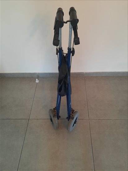 תמונה 5 ,הליכון שלוש גלגלים מיתקפל למכירה בבת ים ציוד סיעודי/רפואי  הליכון