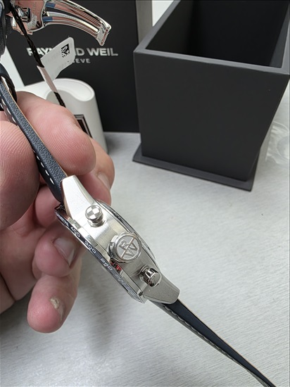 תמונה 3 ,שעון ריימונד וויל  למכירה בHolon תכשיטים  שעונים