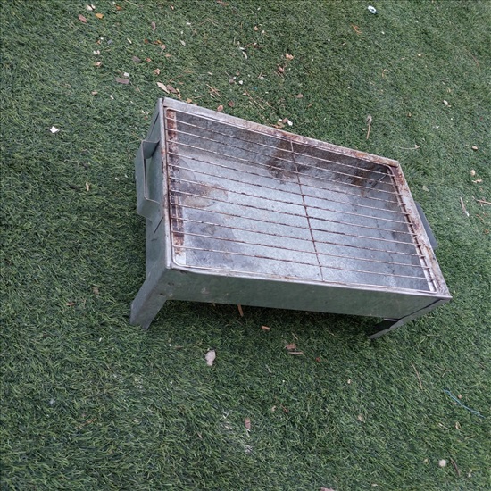 תמונה 1 ,מנגל פחמים 25x40 ס"מ למכירה בהוד השרון קמפינג ונופש  אחר